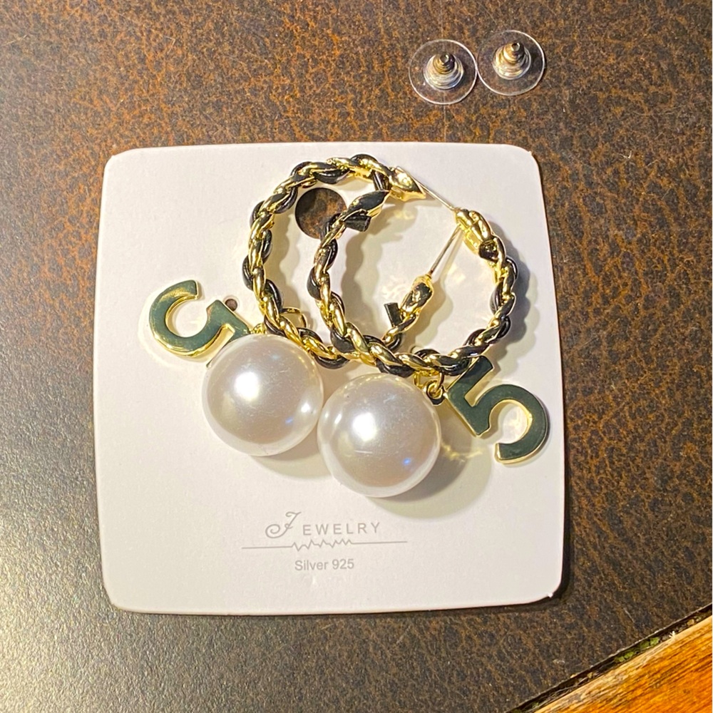 JEWELRY SALE NWT gold plated sterling silver hoop earrings,faux pearls,#5 charms